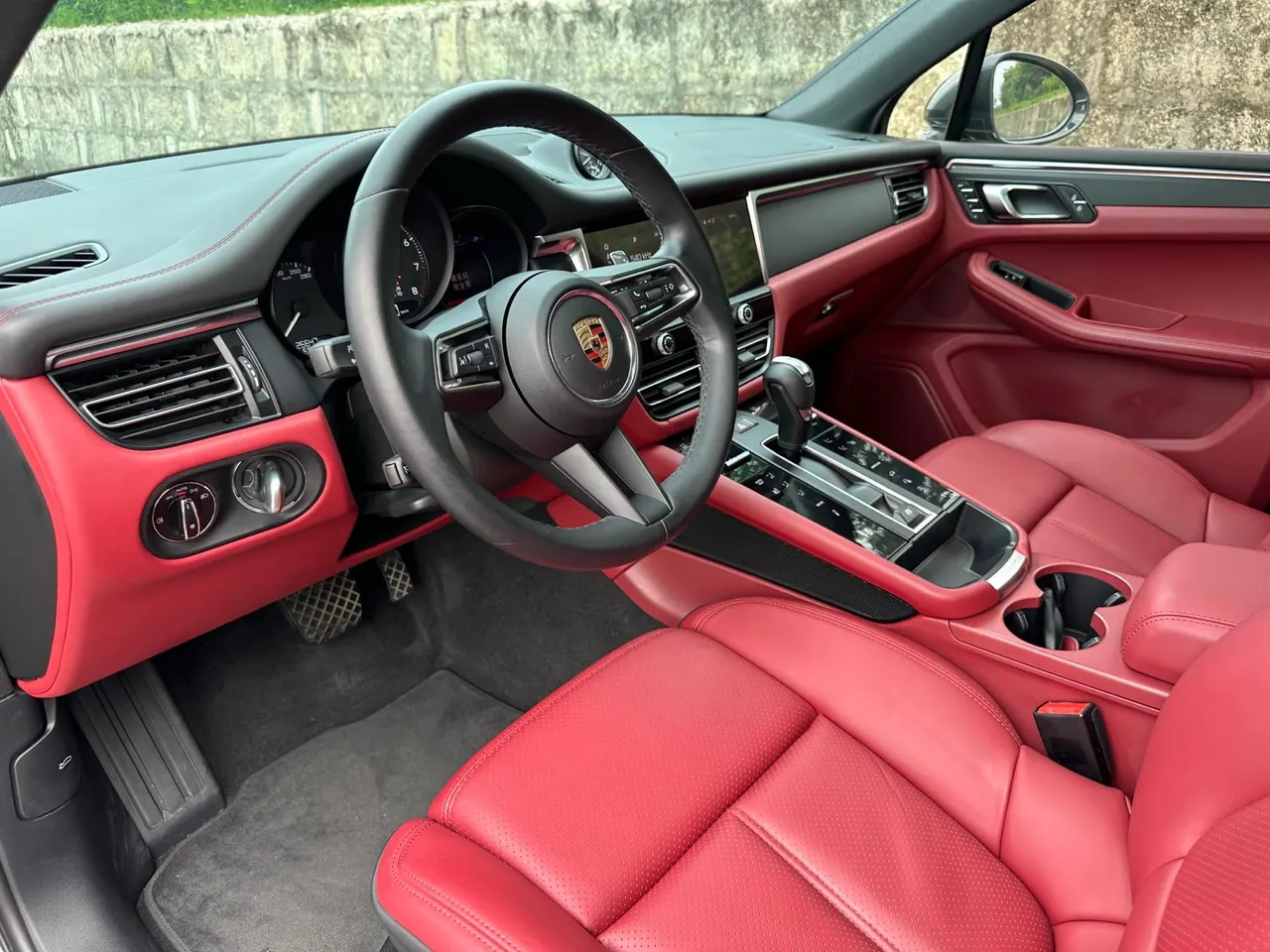 Porsche Macan (Imported) 2024 Macan 2.0T Automatic Gear 6
