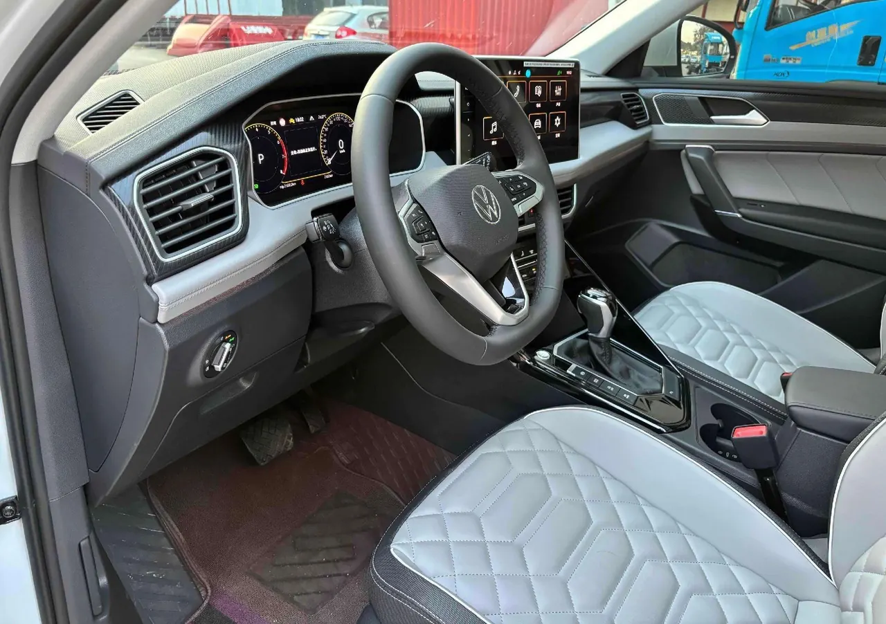 Volkswagen 2023 Tanyue 2.0TSI 330TSI Two-Drive Luxury Plus Advanced Edition Automatic Gear 4