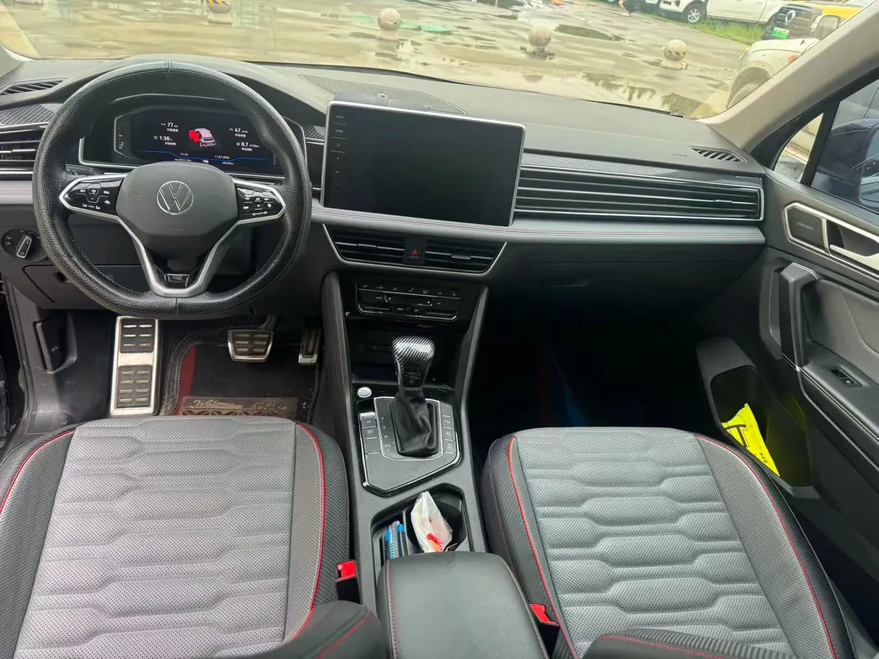 Volkswagen 2022 Tiguan L R-Line 2.0TSI 330TSI Two-Drive R-Line Ultimate Automatic Gear 6