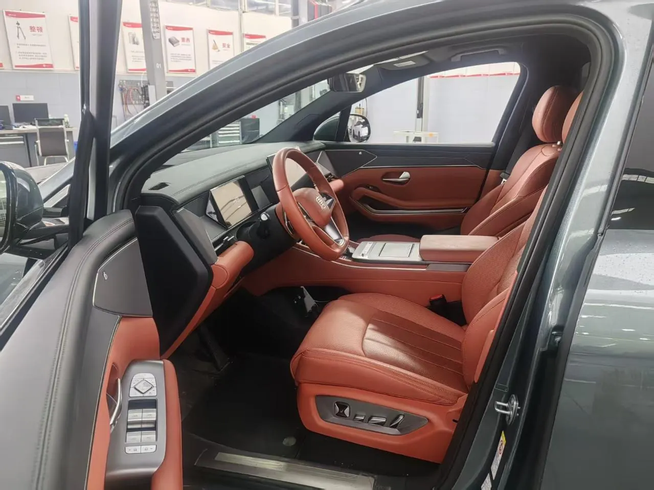 BYD 2025 Tang L DM 1.5T stepless 200KM four-wheel drive laser Radar flagship automatic gear 5