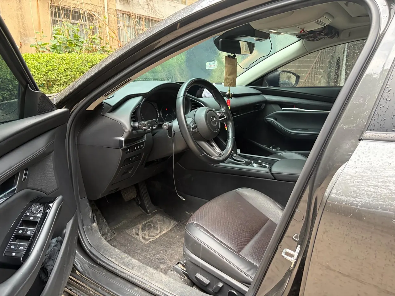 Mazda 3 Oncorsela 2022 Mazda 3 Oncorsela-sedan 2.0 quality smart version automatic transmission 3