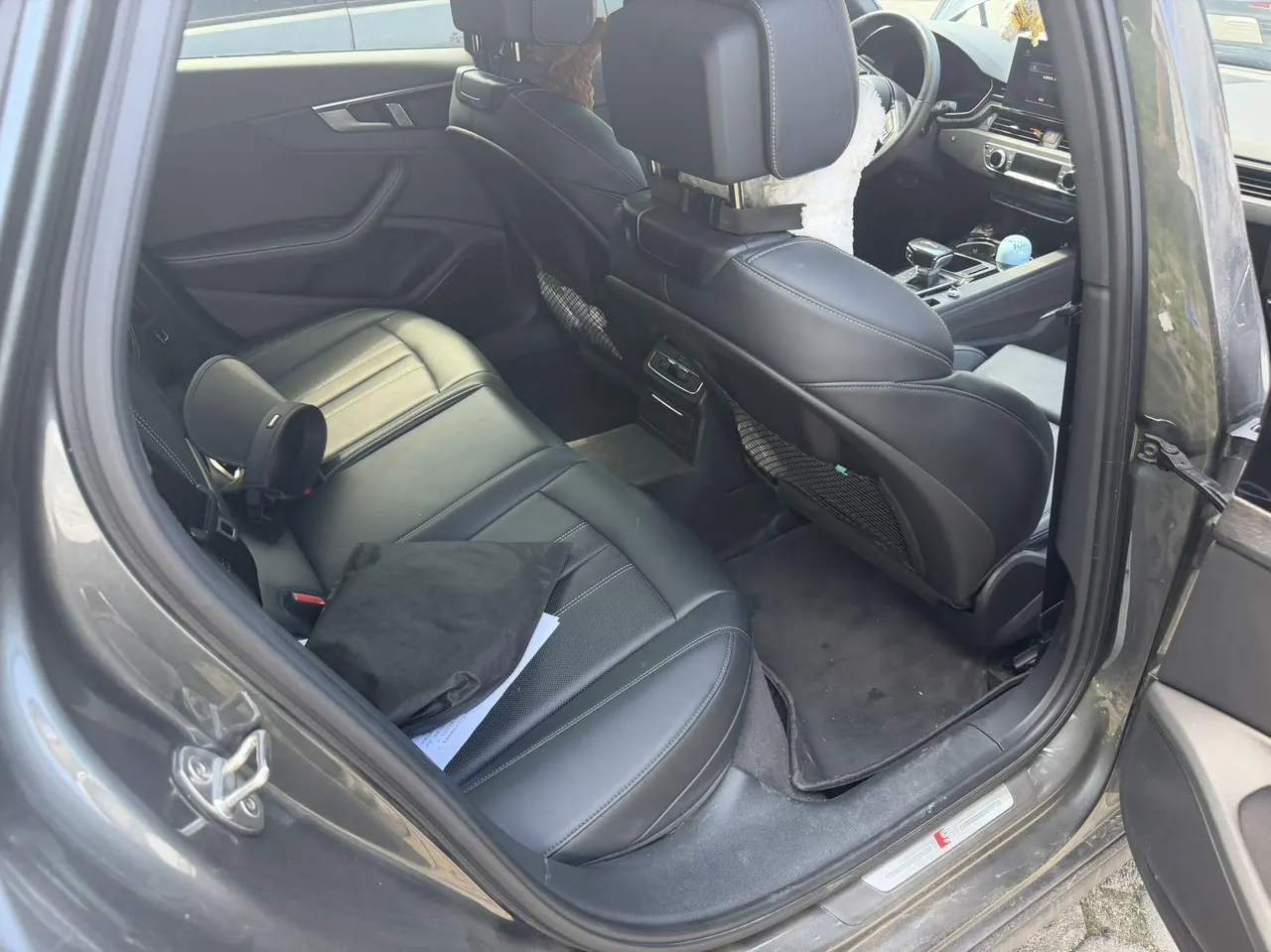 Audi 2024 A4L 2.0TFSI 40TFSI Deluxe Dynamic Automatic 5