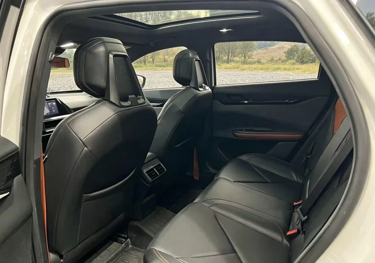 ChangAn 2022 UNI-V 1.5T honorable automatic gear 5