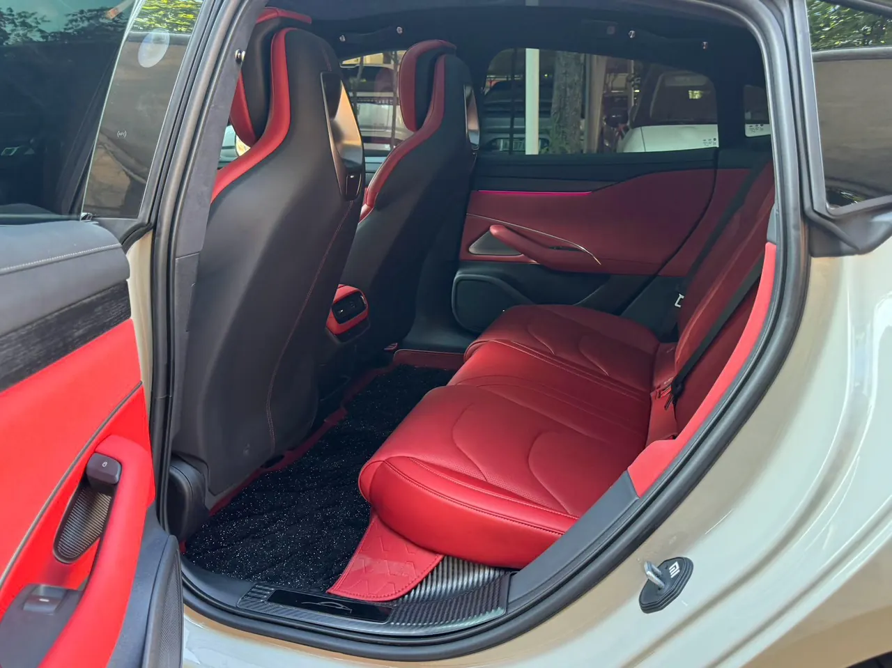 MI 2024 SU 7 800km 4-wheel drive ultra-long endurance high-end smart driving Max version automatic gear 3