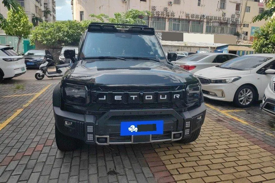 Jetour 2024 Traveler 2.0T Four-Wheel-Drive Cross-Country PRO Entertainment Version Automatic Transmission 3