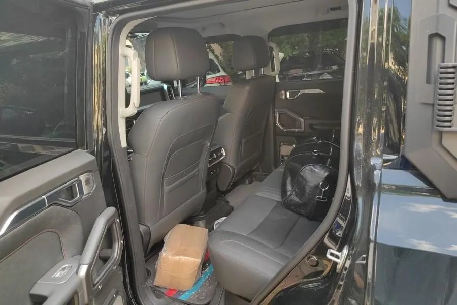 Jetour 2024 Traveler 2.0T Four-Wheel-Drive Cross-Country PRO Entertainment Version Automatic Transmission 7