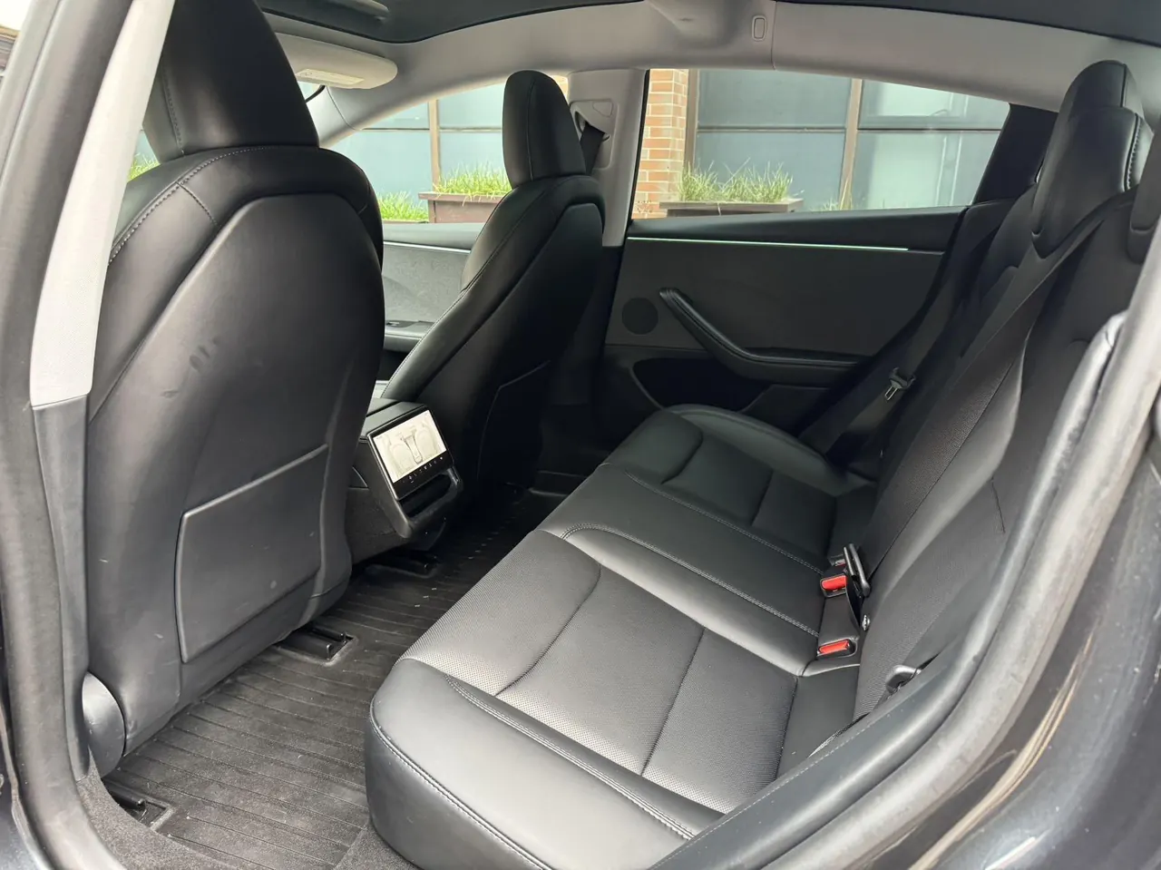 Tesla 2025 Model 3 rear-wheel drive version of automatic transmission 6