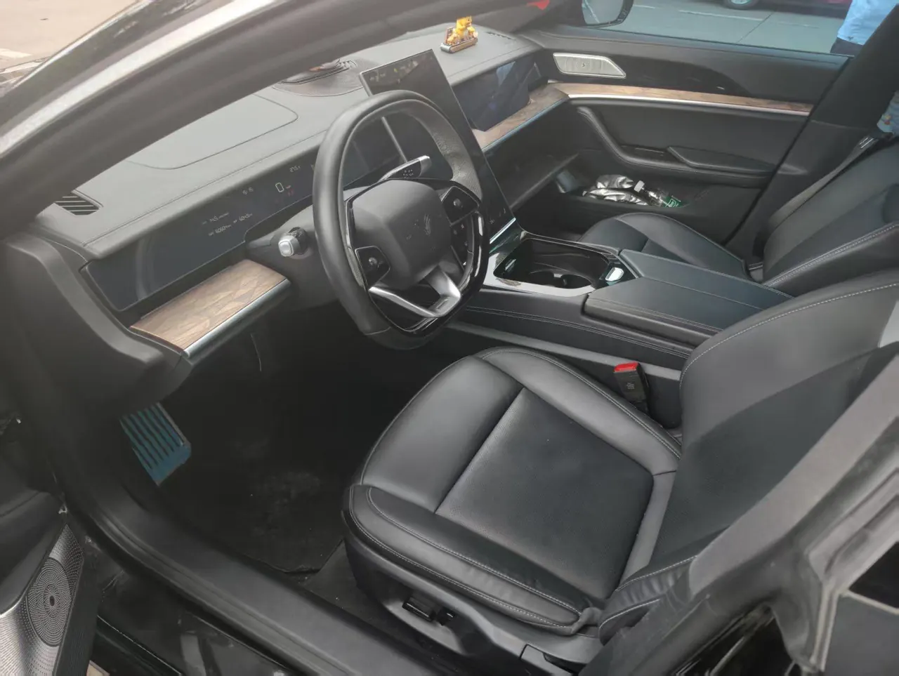 Neta 2022 Neta S 715km rear drive mid-range automatic gear 5