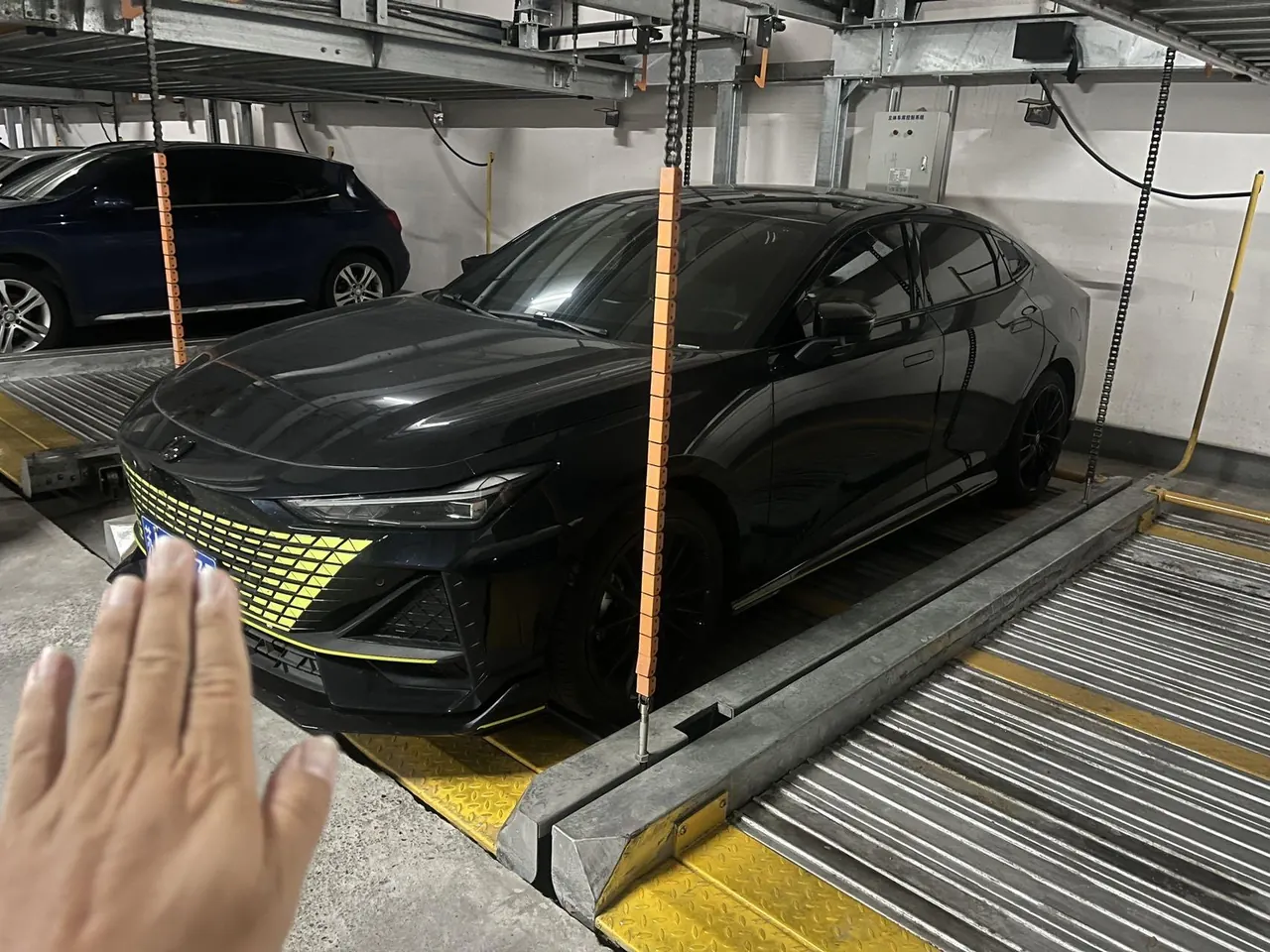 ChangAn 2022 UNI-V 1.5T Sports Edition Automatic - View 1