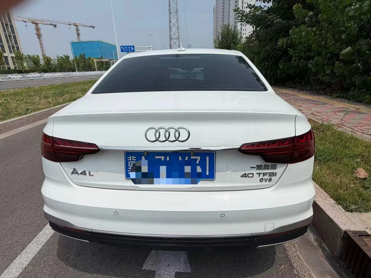 Audi 2022 A4L 2.0TFSI 40TFSI Fashion Dynamic Automatic 4