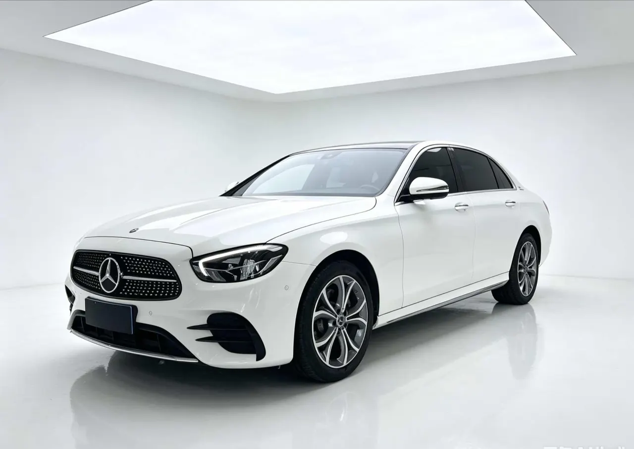 Mercedes Benz E Class 2022 E 300 L 2.0T Sports Luxury Automatic Gear - View 1