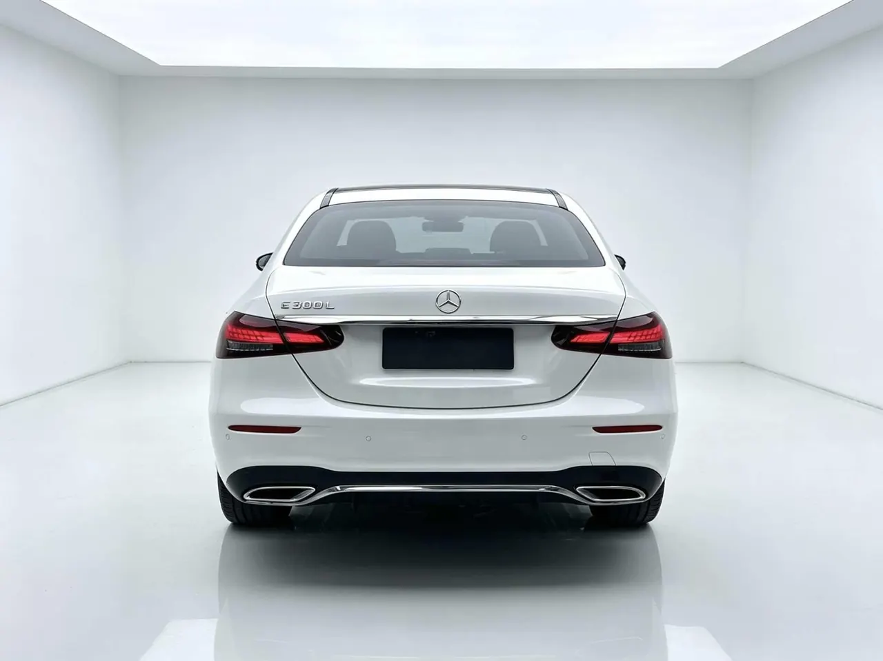 Mercedes Benz E Class 2022 E 300 L 2.0T Sports Luxury Automatic Gear 4
