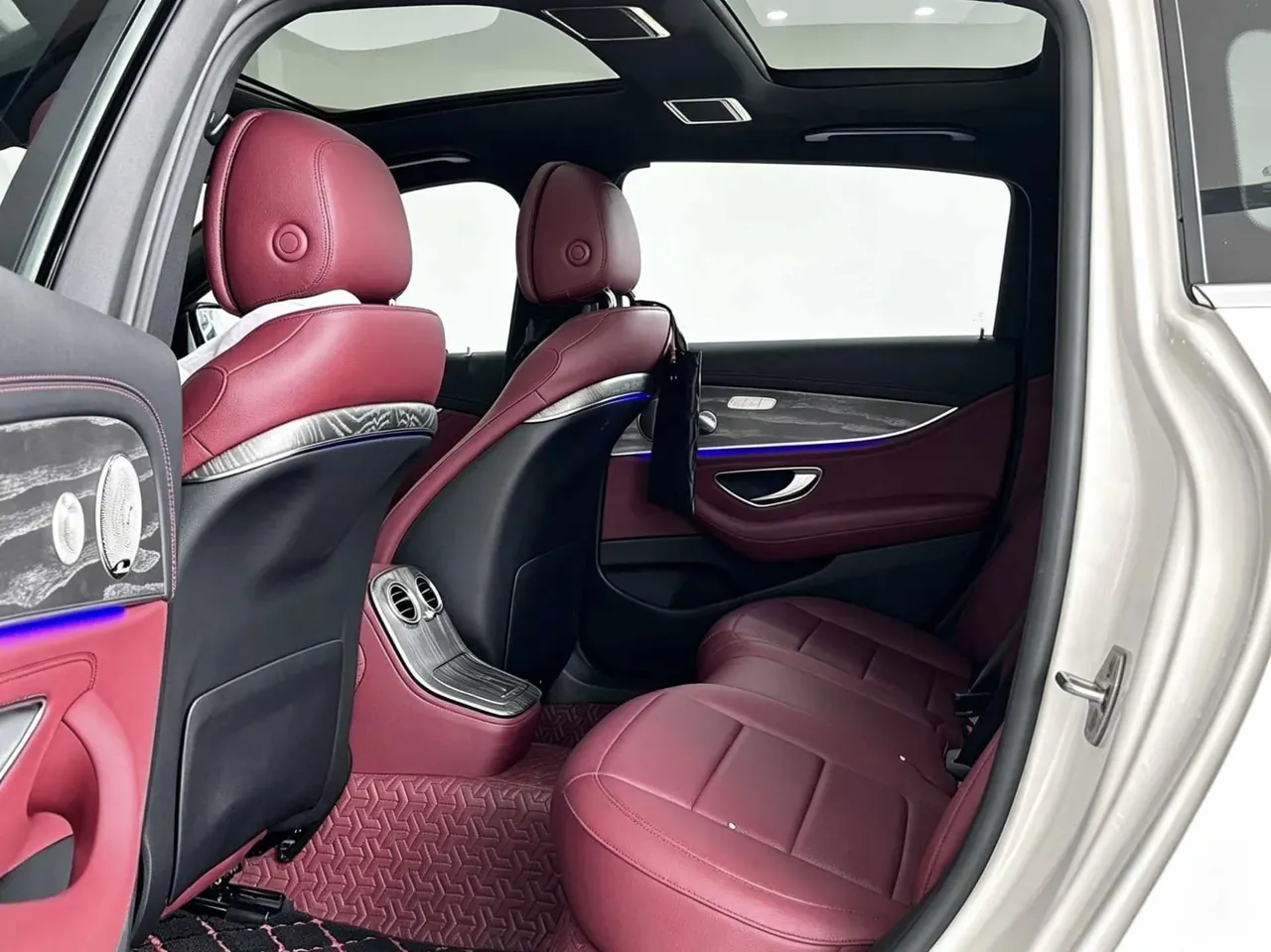 Mercedes Benz E Class 2022 E 300 L 2.0T Sports Luxury Automatic Gear 7