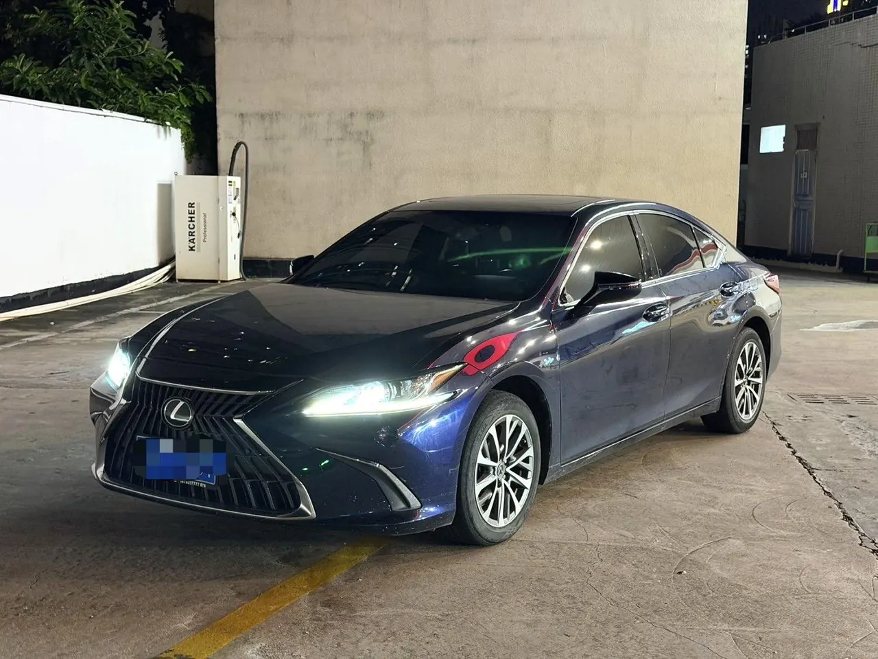 Open image lightbox: Lexus ES (Imported) 2022 ES200 2.0 Stepless Premium Edition Automatic Gear