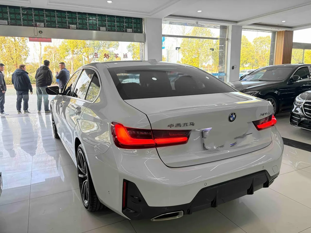 BMW 3 Series 2024 325Li 2.0T M Sports Suit Automatic Gear 5