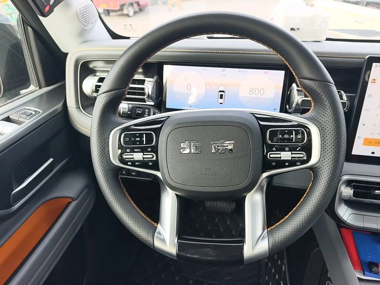 Beijing 2023 BJ40 2.0T 4-wheel drive city hunter version chivalrous automatic gear 5