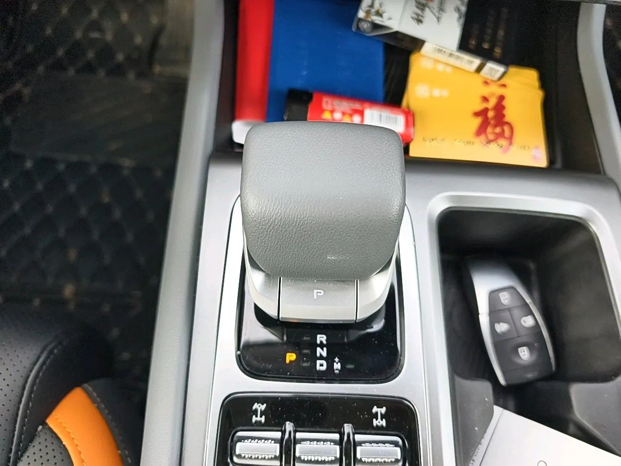 Beijing 2023 BJ40 2.0T 4-wheel drive city hunter version chivalrous automatic gear 6