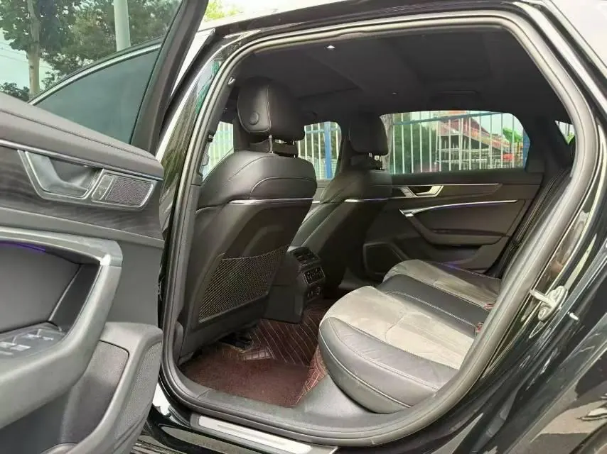 Audi 2024 A6L 2.0TFSI 45TFSI Quattro Selected Dynamic Automatic 2