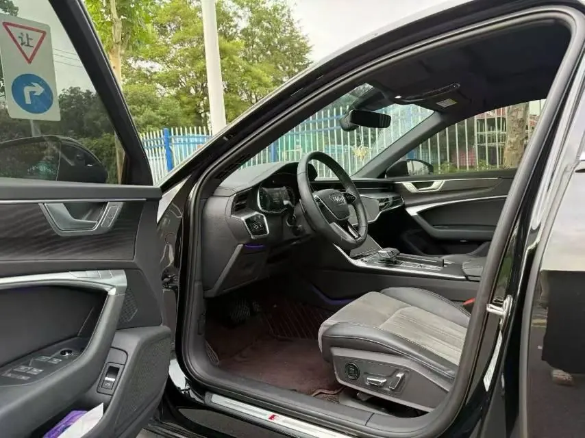 Audi 2024 A6L 2.0TFSI 45TFSI Quattro Selected Dynamic Automatic 3