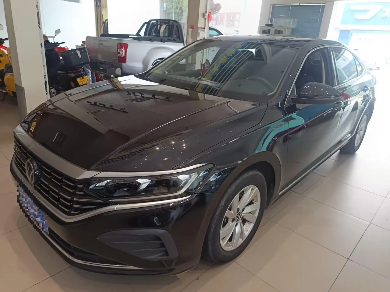Volkswagen 2023 Passat 1.4TSI 280TSI Elite Edition Automatic - View 1