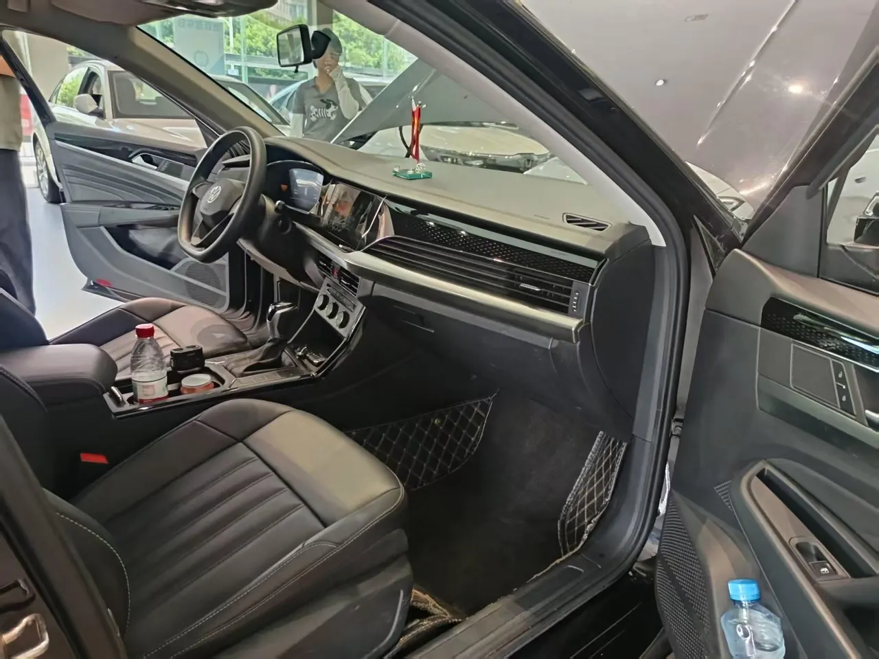 Volkswagen 2023 Passat 1.4TSI 280TSI Elite Edition Automatic 3