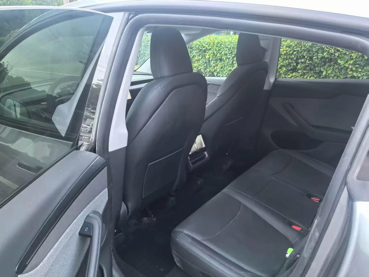 Tesla 2026 Model Y Long Range Rear-Wheel-Drive Automatic 6
