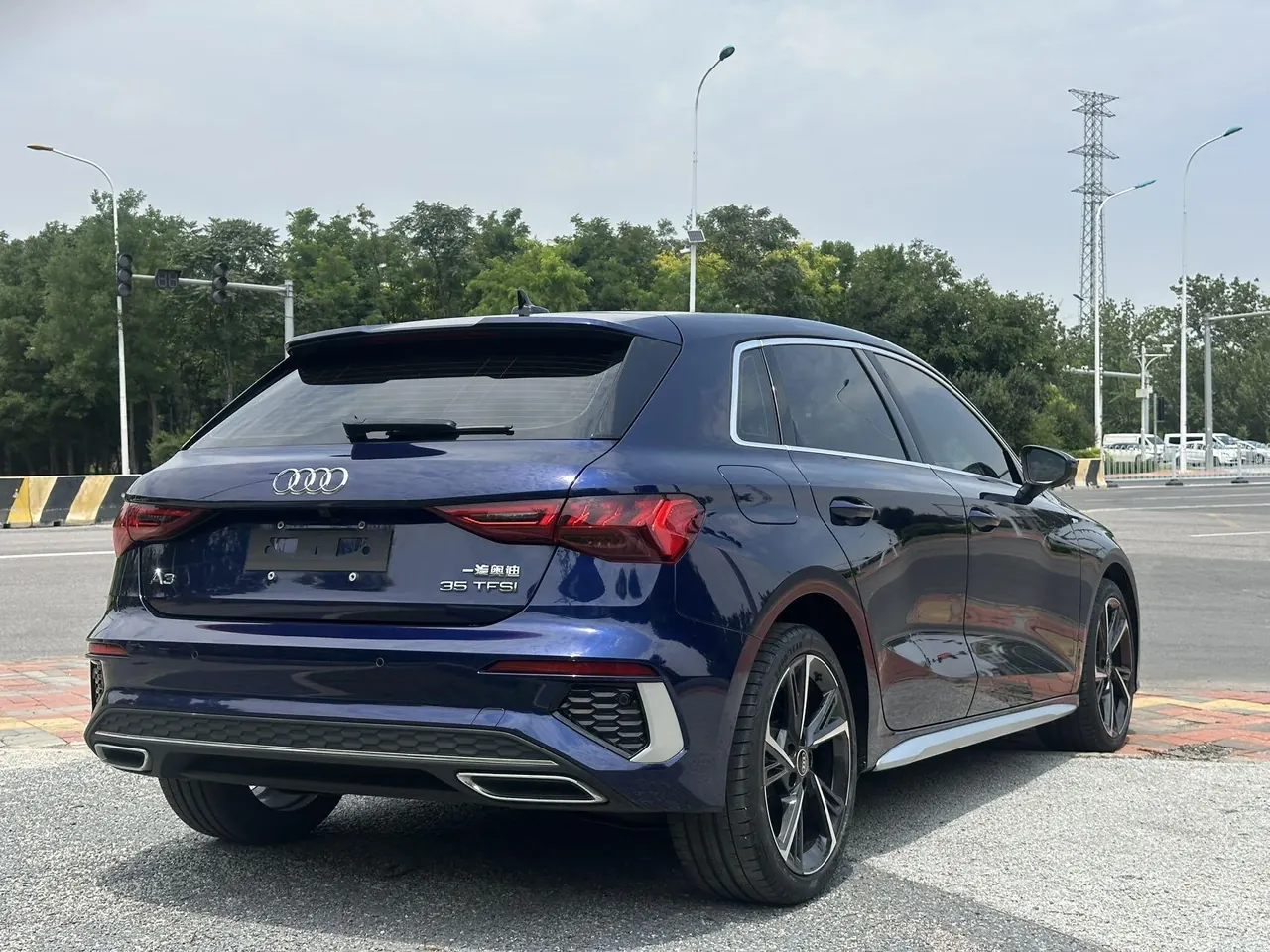 Audi 2022 A3 Sportback 1.4TFSI 35TFSI Fashion Sports Automatic 5