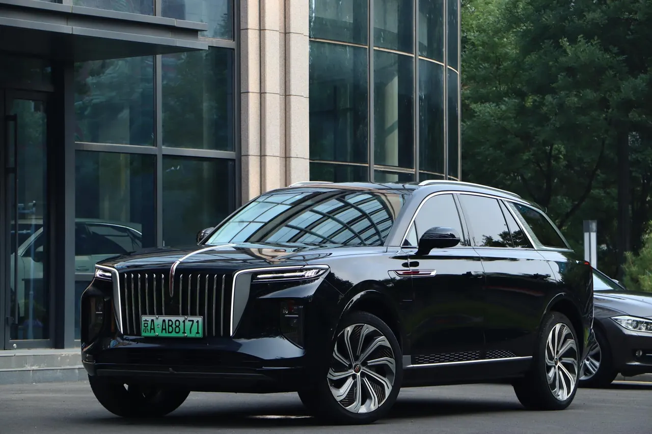 HongQi 2021 E-HS9 flag, collar 4 automatic gear - View 1