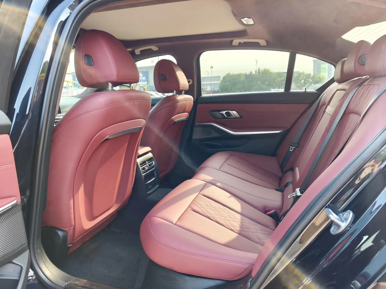 BMW 2024 i3 eDrive 40 L obsidian night suit automatic gear 4