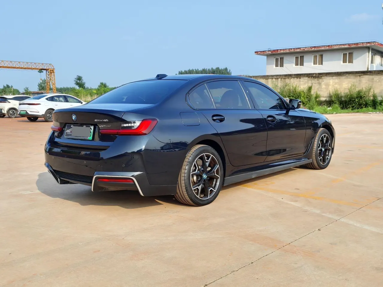 BMW 2024 i3 eDrive 40 L obsidian night suit automatic gear 8