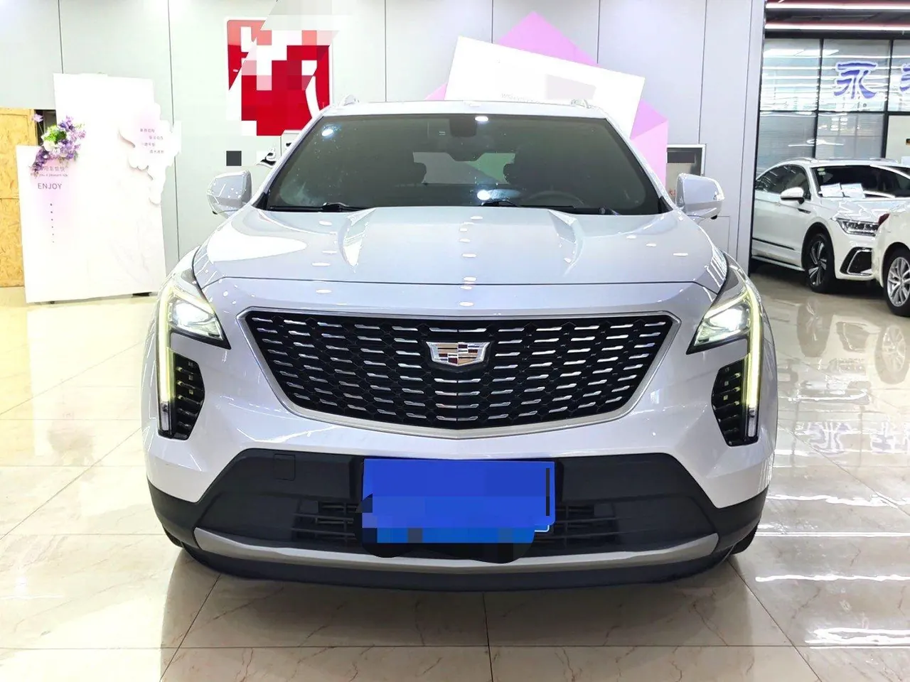 Cadillac 2020 XT4 2.0T 28T Two-Drive Leading Automatic Gear 2