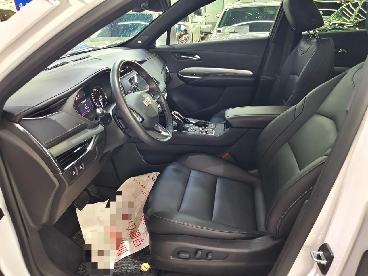Cadillac 2020 XT4 2.0T 28T Two-Drive Leading Automatic Gear 4