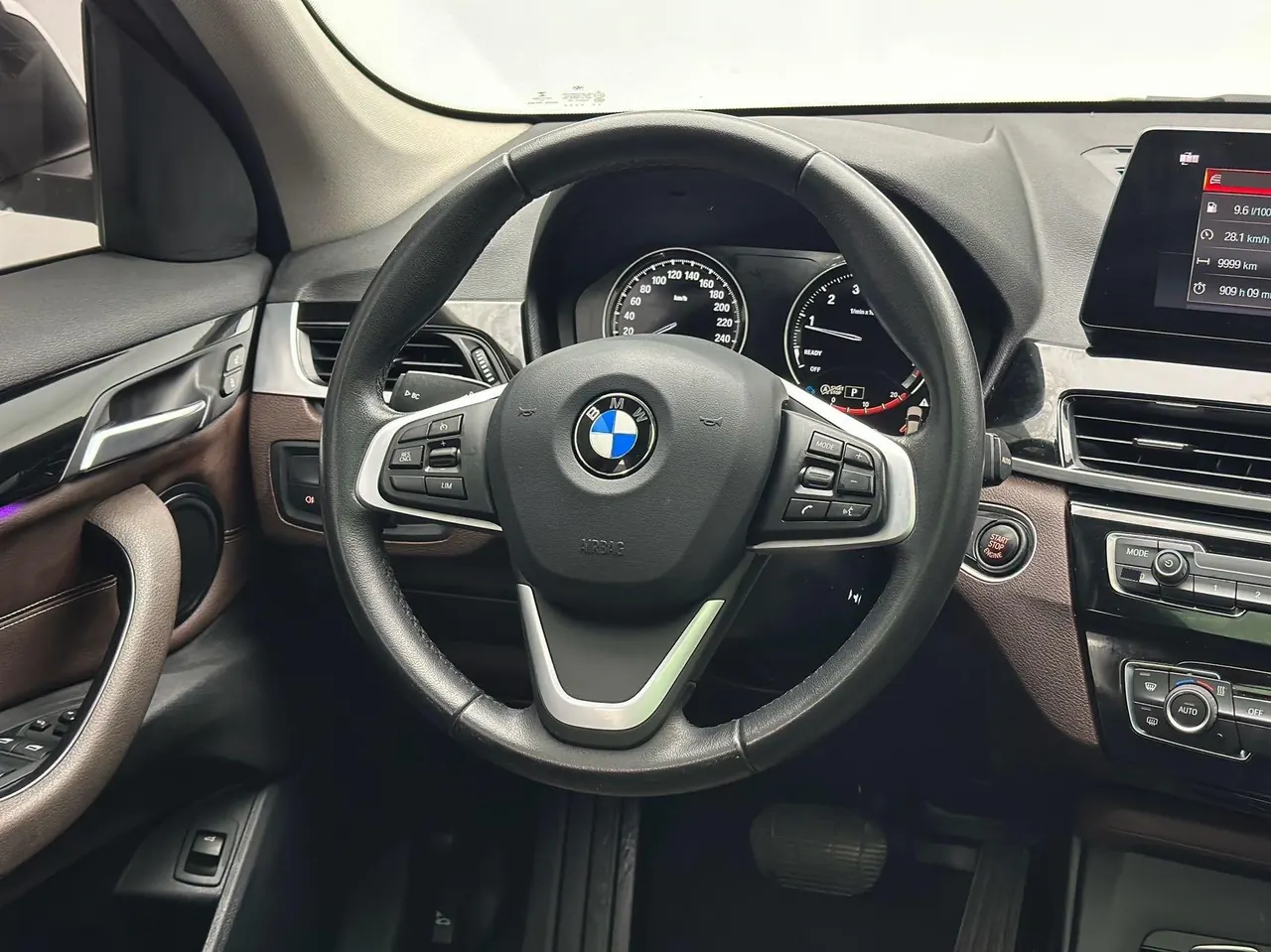 BMW 2020 X1 sDrive25Li 2.0T Leading Automatic Gear 6