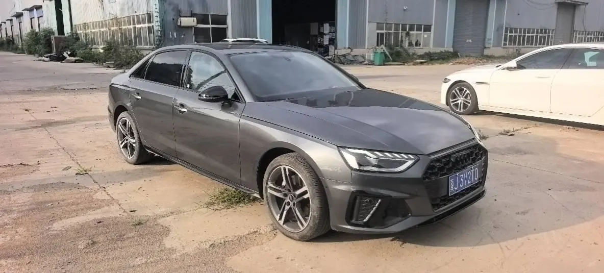 Audi 2023 A4L 2.0TFSI 40TFSI Fashion Dynamic Automatic 2