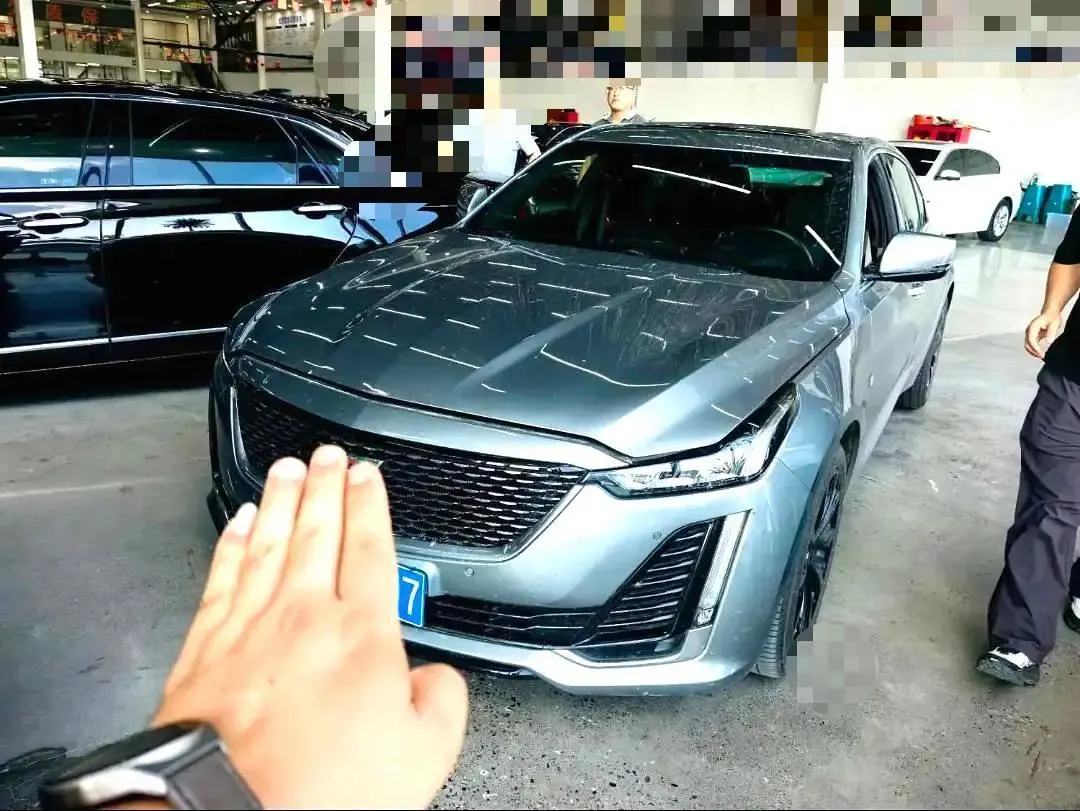 Cadillac 2023 CT5 2.0T 28T Luxury (Standard Edition) Automatic Gear - View 1