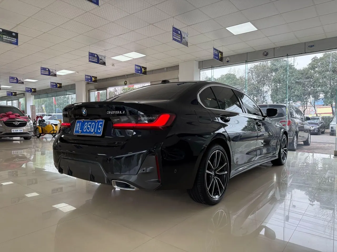BMW 3 Series 2024 325Li 2.0T M Sports Suit Automatic Gear 10