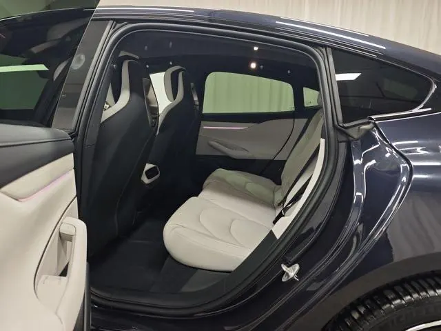 MI 2024 SU 7 830km Rear Drive Ultra Long Endurance High-end Smart Drive Pro Edition Automatic Gear 7