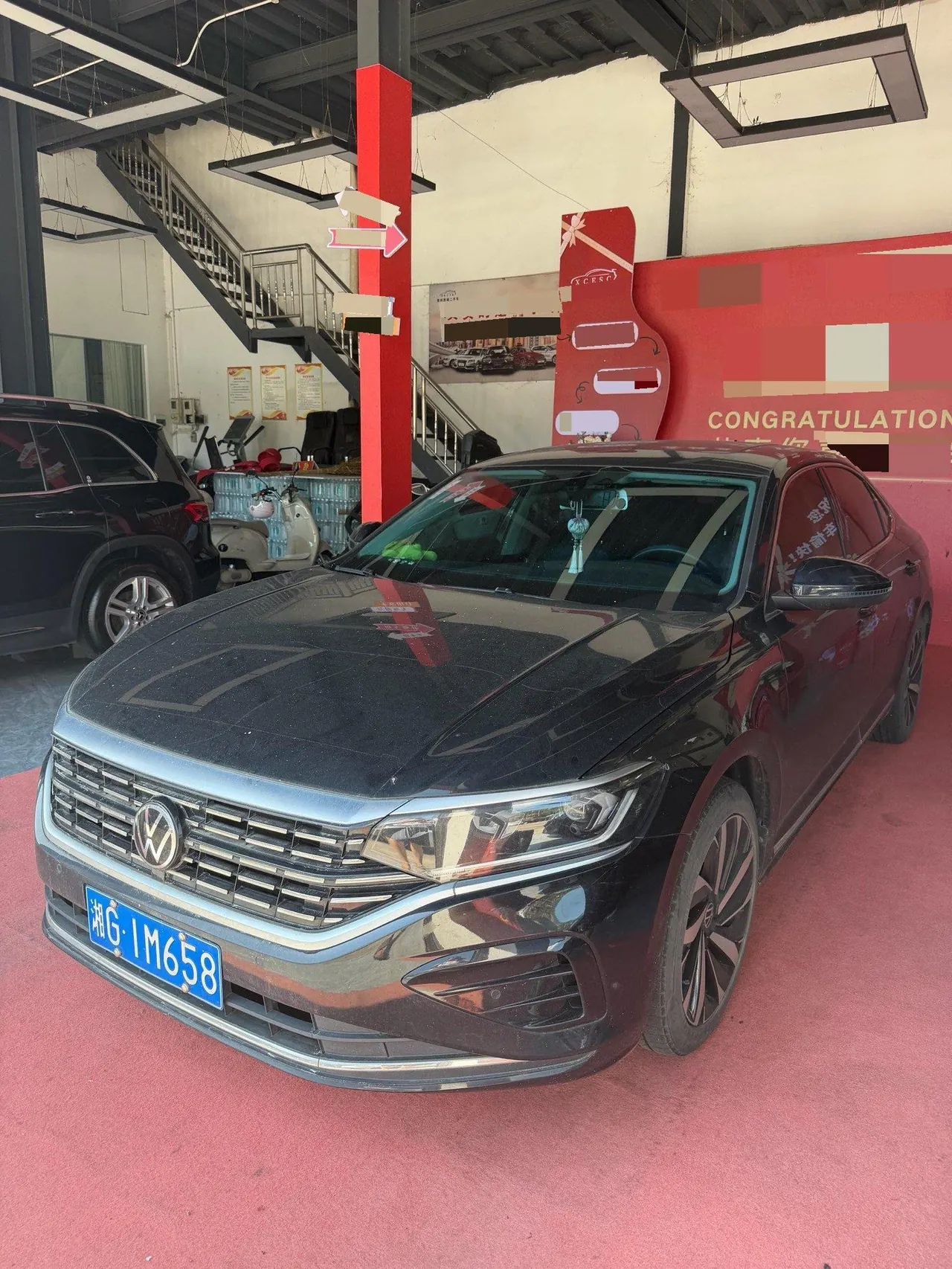 Volkswagen 2022 Passat 2.0TSI 330TSI Elite Edition Automatic - View 1