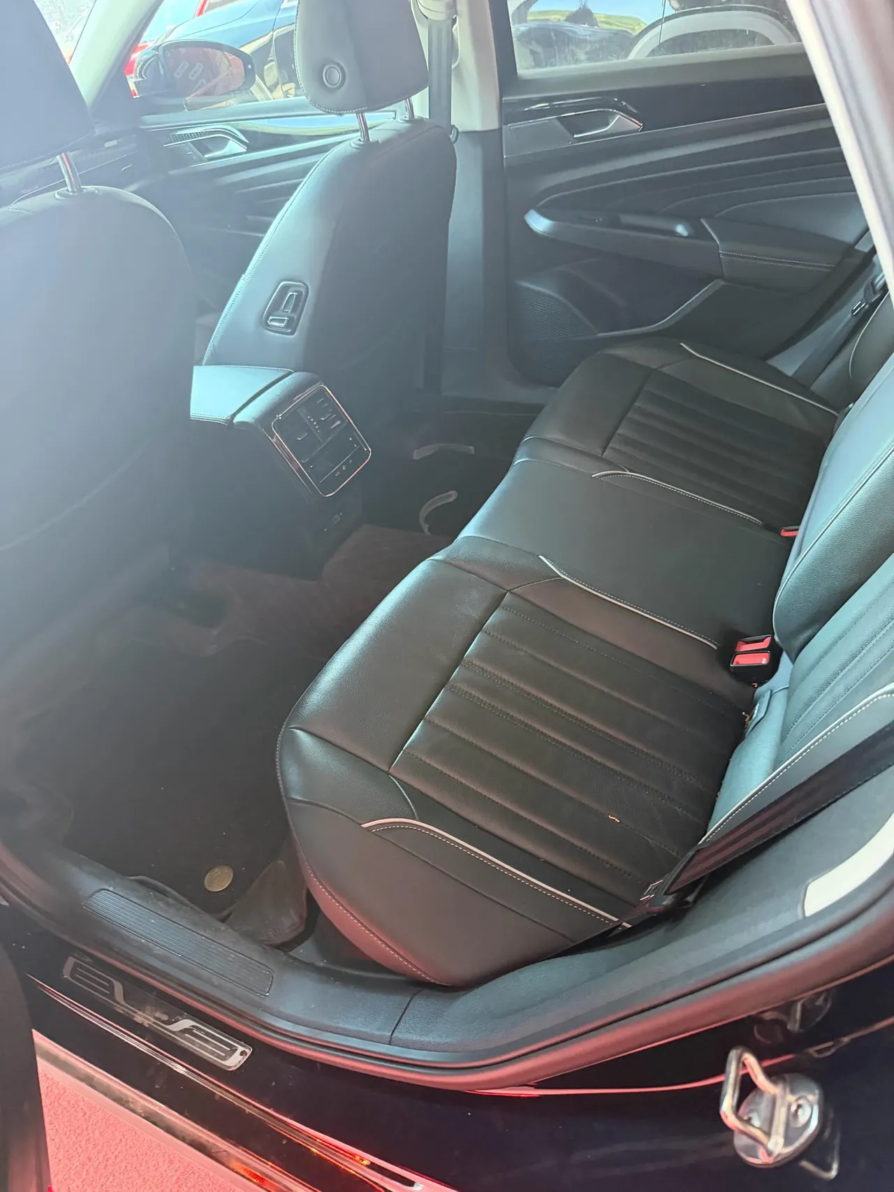 Volkswagen 2022 Passat 2.0TSI 330TSI Elite Edition Automatic 3