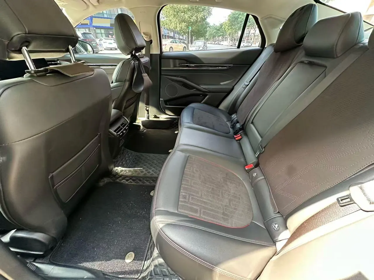Ford 2022 Mondeo 2.0T EcoBoost 245 Luxury (Modified) Automatic Gear 7