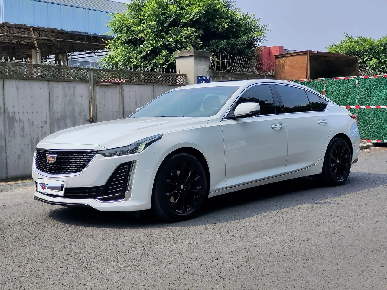 Open image lightbox: Cadillac 2023 CT5 2.0T 28T fashion automatic gear