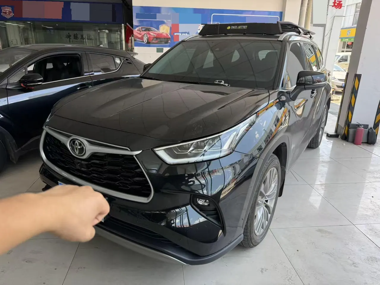 Toyota 2022 Highlander 2.0T 380T 4-wheel drive premium version 7-seat automatic gear - View 1