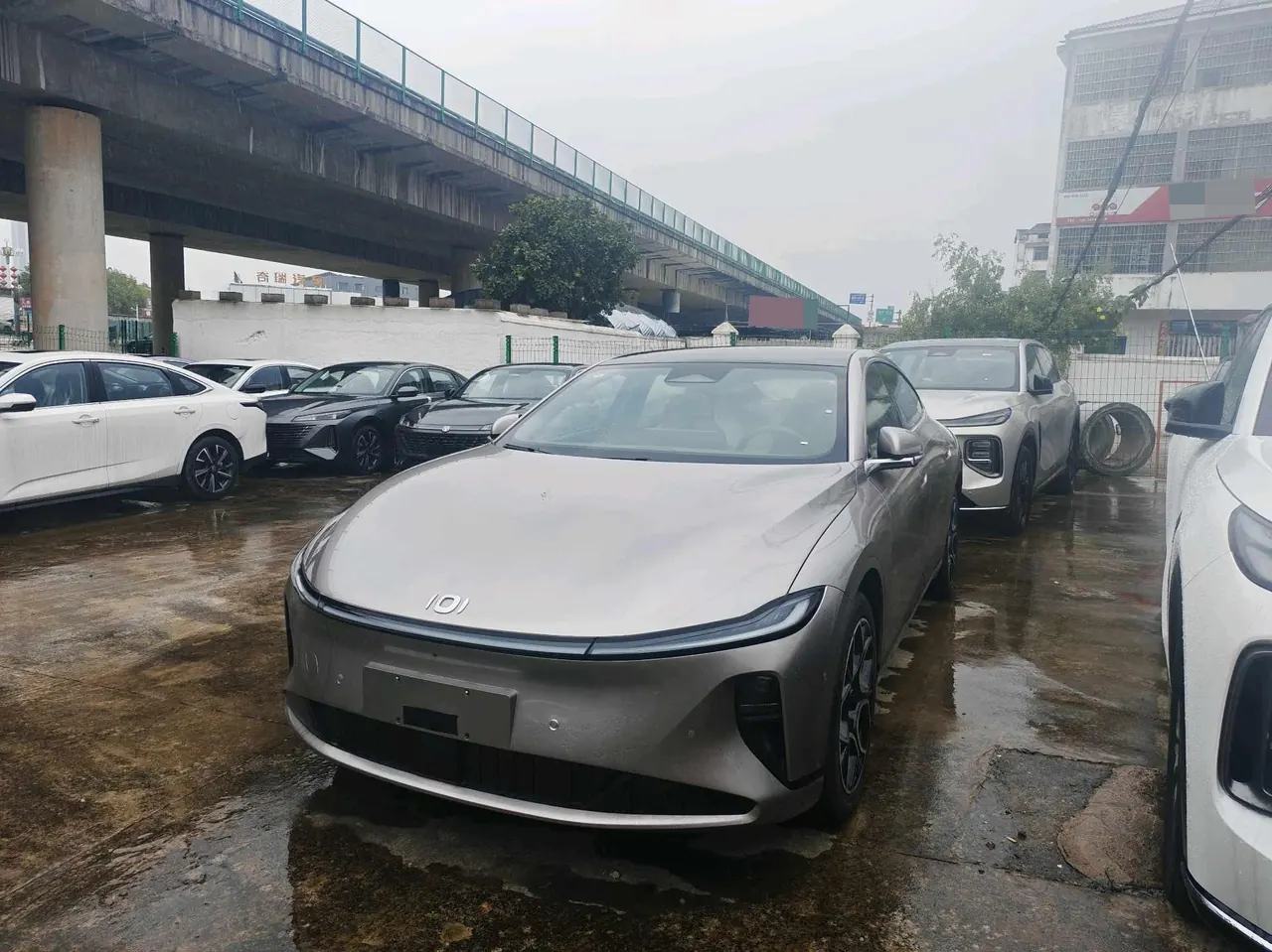 Open image lightbox: Qiyuan 2025 A07 Blue Whale Pure Electric Edition 625 Smart Driving Flagship Automatic Gear