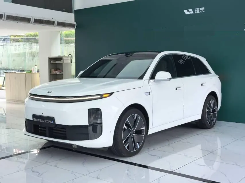 Li 2025 L6 Max Intelligent Rejuvenation New Edition Automatic Gear 3