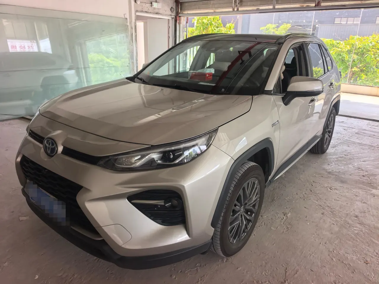 Toyota 2023 Weilanda Dual Engine 2.5 Stepless Four-wheel Drive Luxury PLUS Edition Automatic Gear - View 1