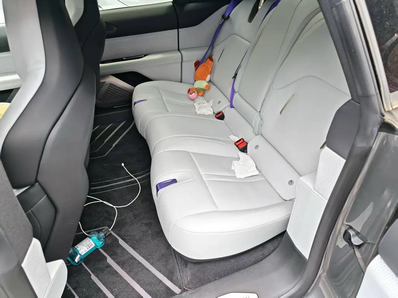 HiPhi 2023 HiPhi Z City Edition 5-seat Automatic Gear 7