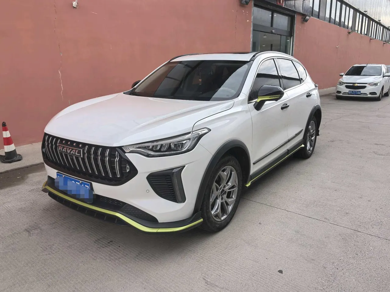 Открыть галерею: Haval 2022 red rabbit 1.5T strength version copper rabbit automatic gear