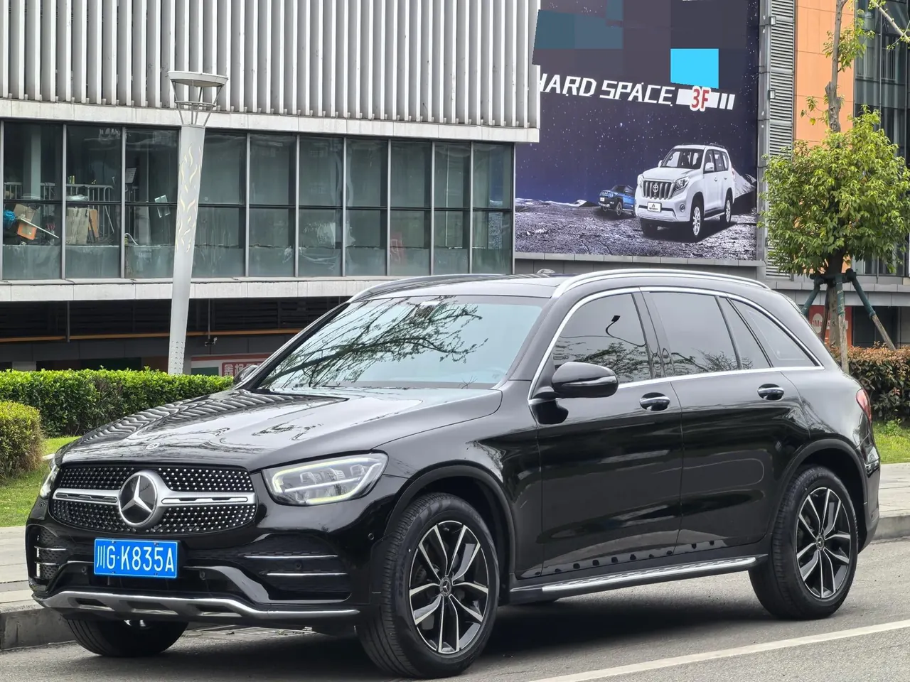 Mercedes Benz 2021 GLC 260 L 4MATIC 2.0T Luxury Automatic - View 1