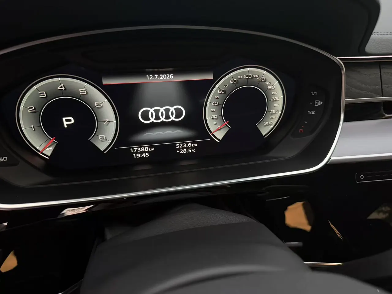 Audi A8L (Imported) 2024 A8L 48V 3.0TFSI 50TFSI Quattro Automatic Gear Selection 3
