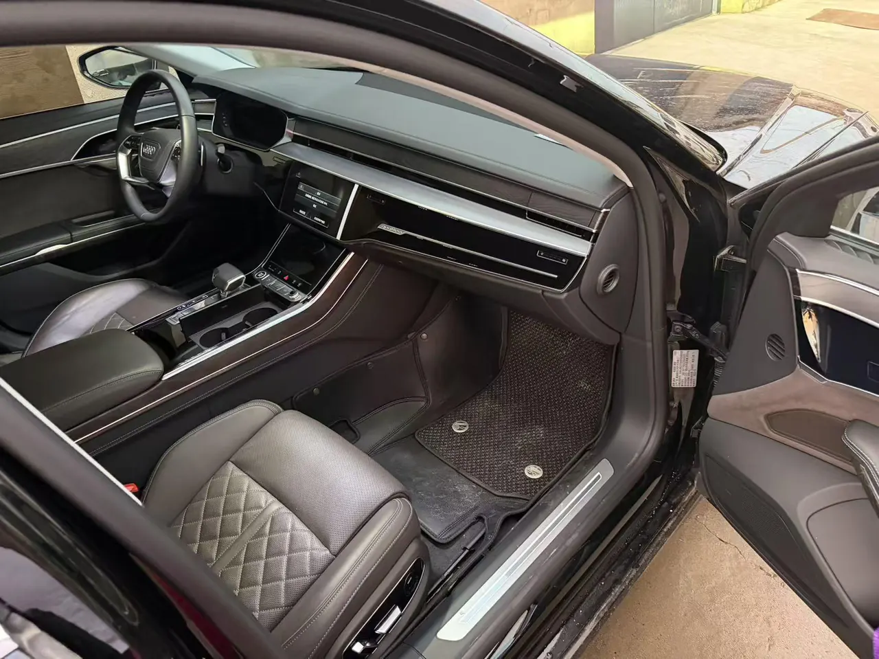 Audi A8L (Imported) 2024 A8L 48V 3.0TFSI 50TFSI Quattro Automatic Gear Selection 7